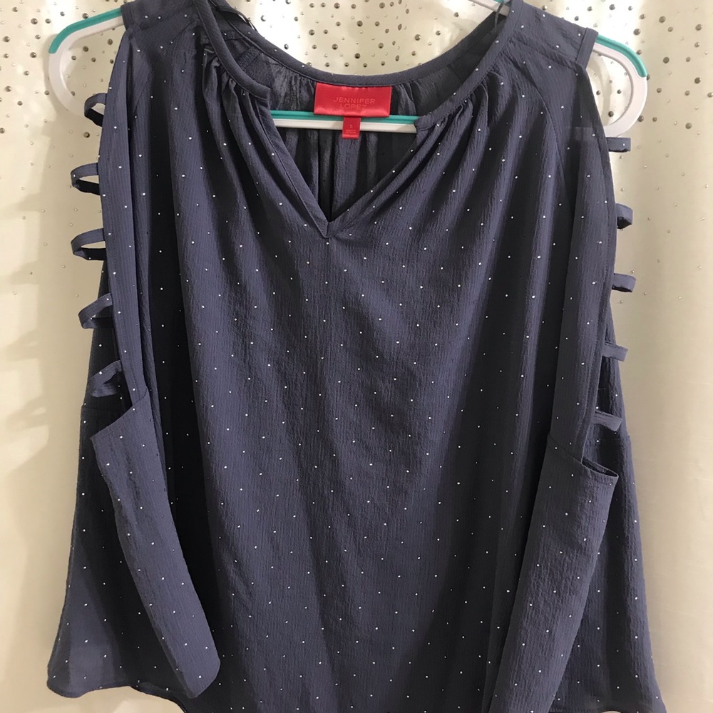 JLO long open sleeve hip length blouse